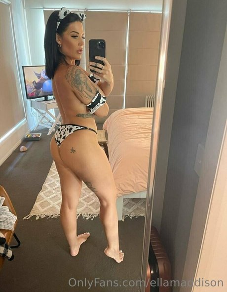 pool-dreier onlyfans perfekte schöne archiv