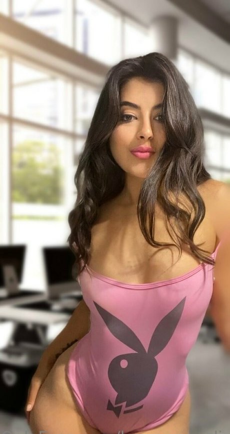 luzyannerotic xxx nette bild