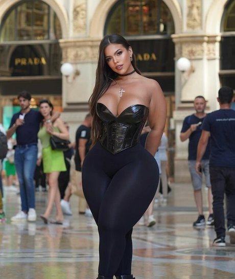 Grace Bon schöne pornographische fotos