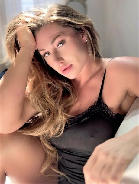 Caitlin Rice heiße hd foto