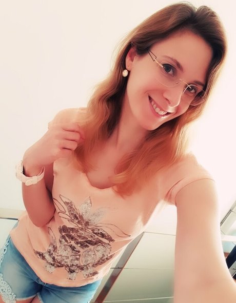 ellyedelweiss perfekte pornostar bilder