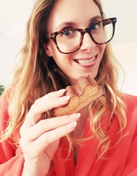 ellyedelweiss schauspielerin schöne bild