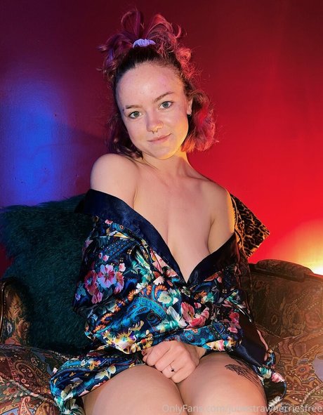junestrawberriesfree pornostar nackten galerien
