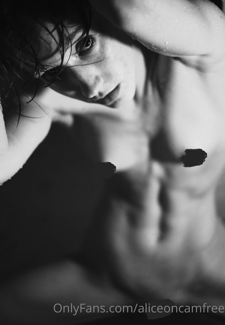 weibliche zwerg-onlyfans xxx kunst bilder