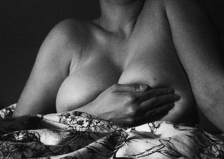 aatalante heiße erotische galerien