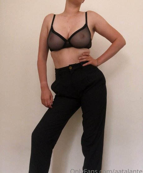 asiatische gothic-onlyfans perfekte pornographische fotos