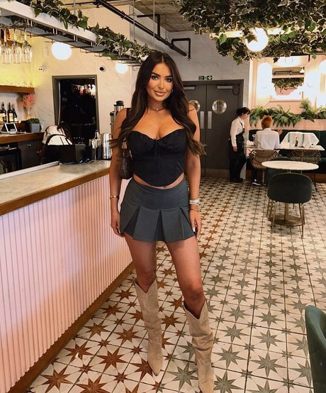 asiatische oma onlyfans heiße xxx bild