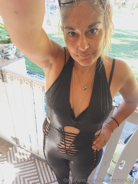 Beach Chick 321 sexy kunst foto