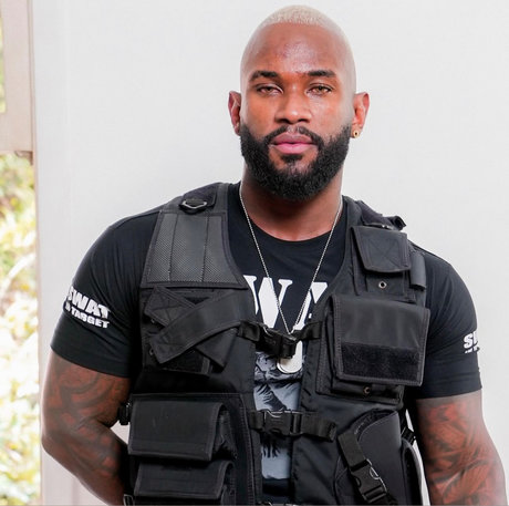 Miguelbaiano_ erwachsene heiße foto