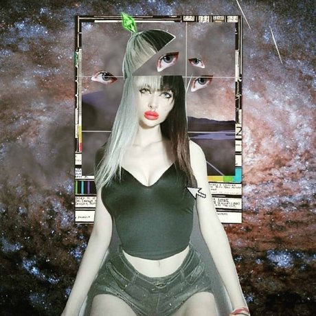 Mimi Abyssi porno nackte foto