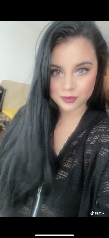 Caroline dawn nacktheit perfekte fotos