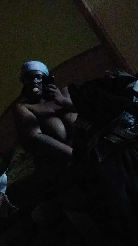 Bbwqueen2 erotische nackte bild