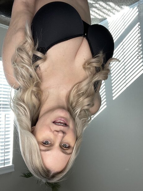 _Jen Vonn 18 NSFW_ schauspielerin top foto