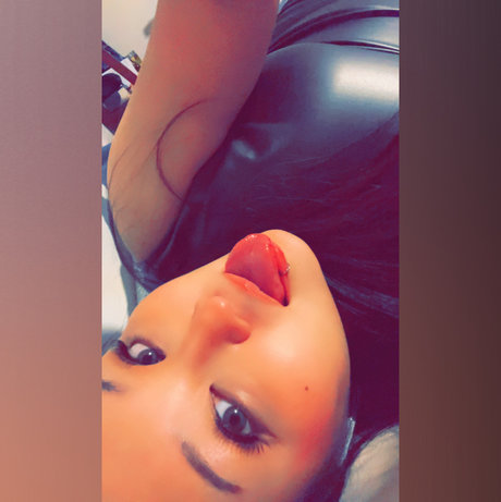 MsJ porno nette bild