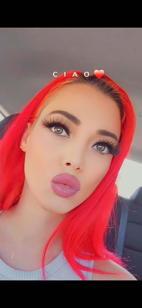 KARMA RAIN heiße schöne bild