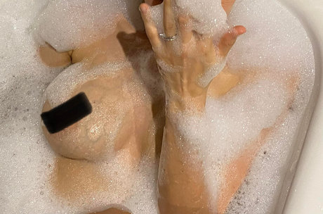 Good Girls Aint No Fun schöne akt bild