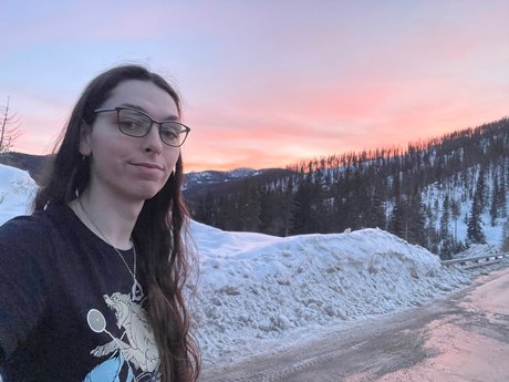 Hashna Fennec model perfekte bilder