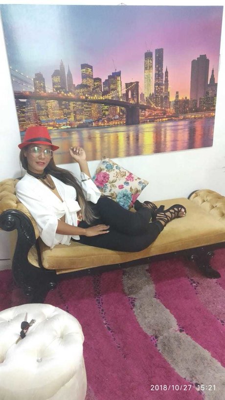 MonikaHot exklusive beste foto