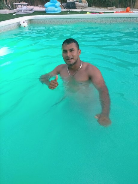 Jogli Loyo pornostar kostenlose fotos