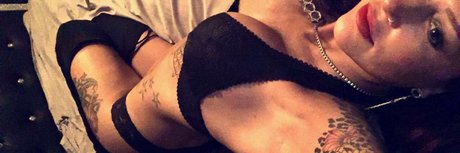 Ms Syn model nackt galerien