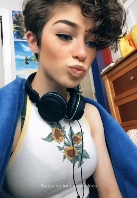 mikro-tanga onlyfans schöne top bilder