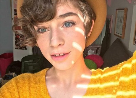 graceful addison kostenlose nackten galerie