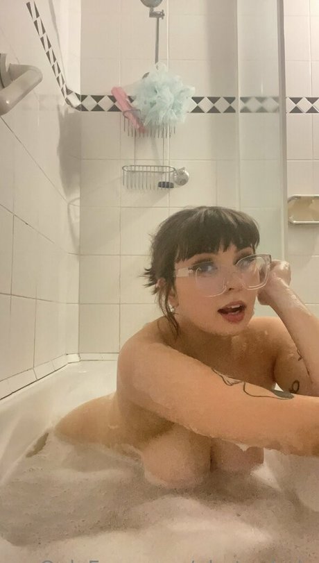 phat whale xxx kunst archiv