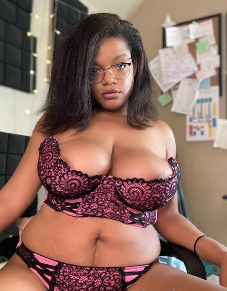 freelearalove heiße sex bilder