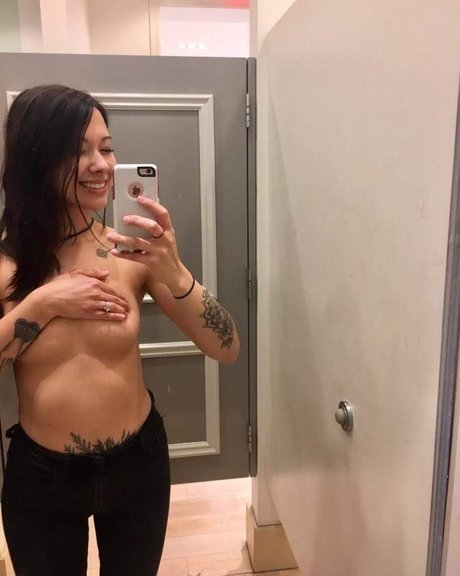 Laceyisanerd erotische nackten galerie