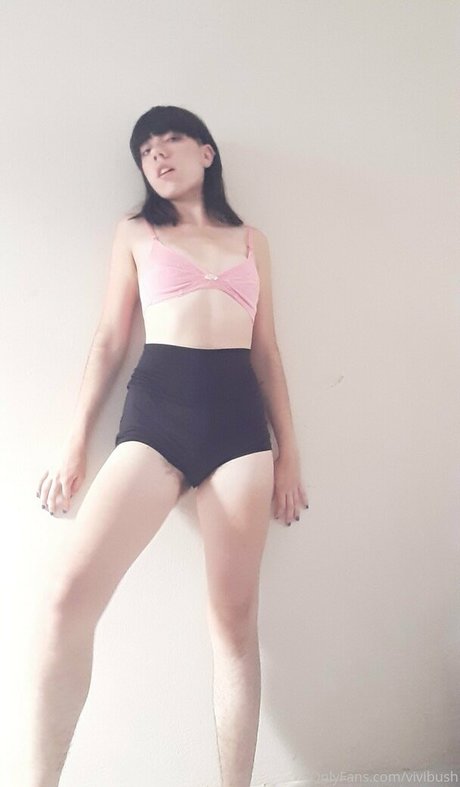 vivibush pornostar akt bilder