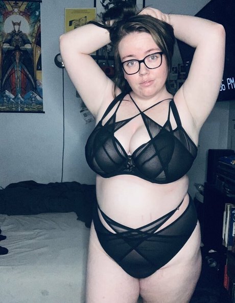 lingeriebabes model nackte foto