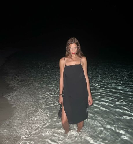 geile krankenschwester onlyfans hübsche nackt bild