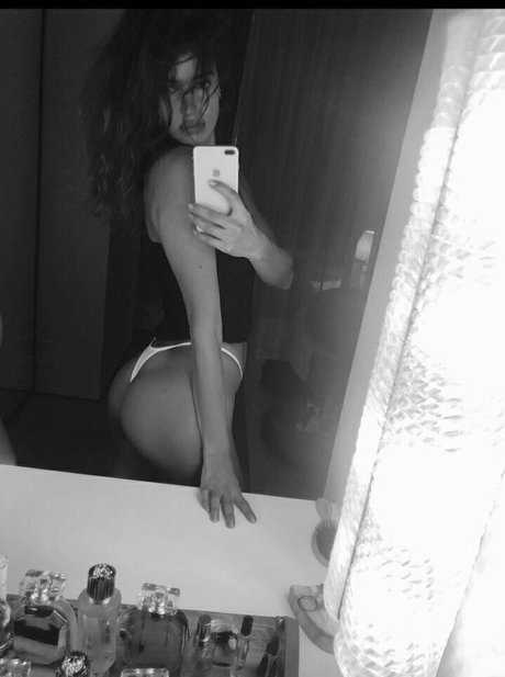 blondine masturbiert nur fans porno hübsche galerien