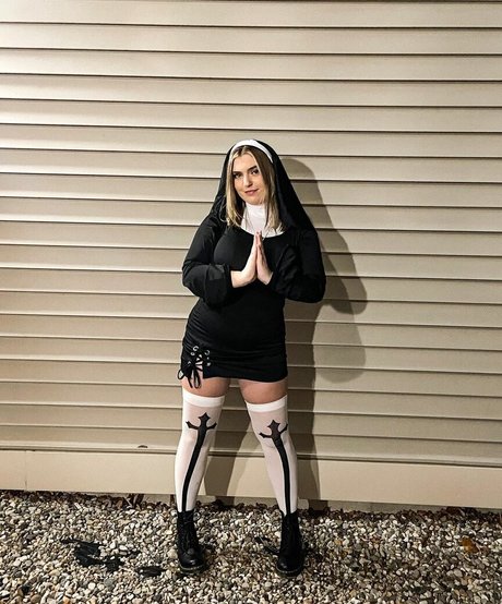 Sierra Bellingar erotische pornostar archiv