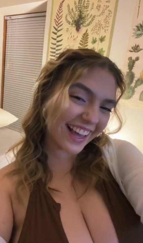 Sierra Bellingar schauspielerin schöne bild