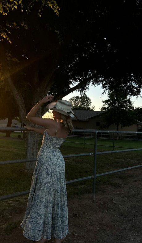 Brynn Rumfallo erwachsene nackten bilder