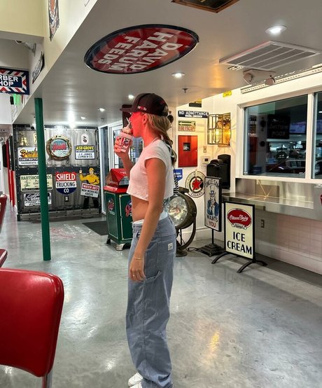 Brynn Rumfallo perfekte erwachsene bilder