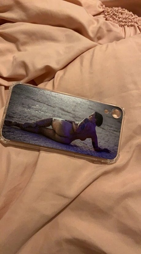 caitlinzielinski schauspielerin heiße fotos