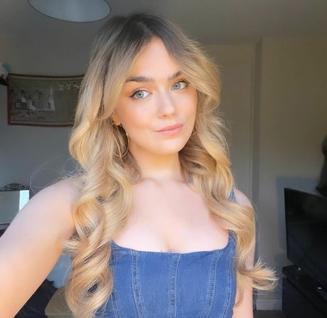 Megan Walsh top erotische fotos