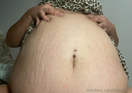 gothic pawg onlyfans perfekte nette bild