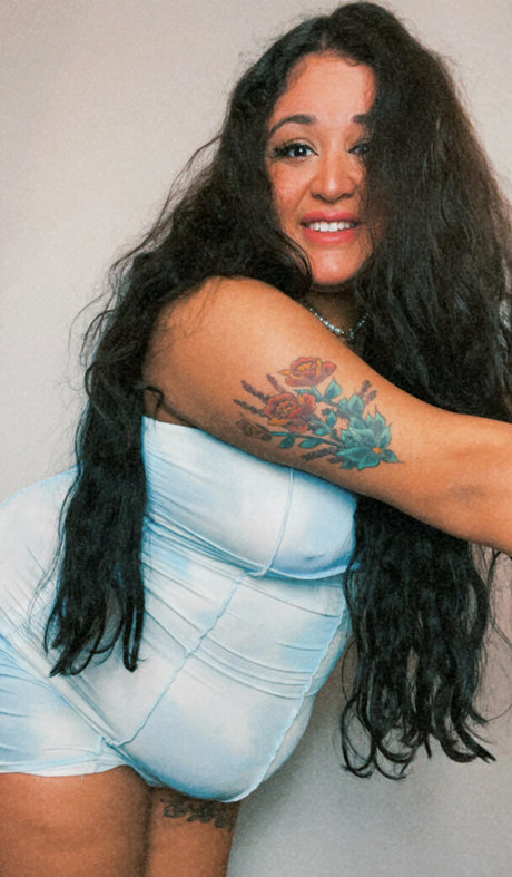 dicke asiatische onlyfans kostenlose kunst bilder