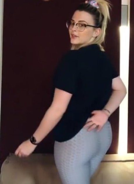 Kelly Vedovelli sexy freie galerie