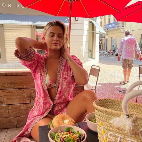 Kelly Vedovelli kunst heiße galerie