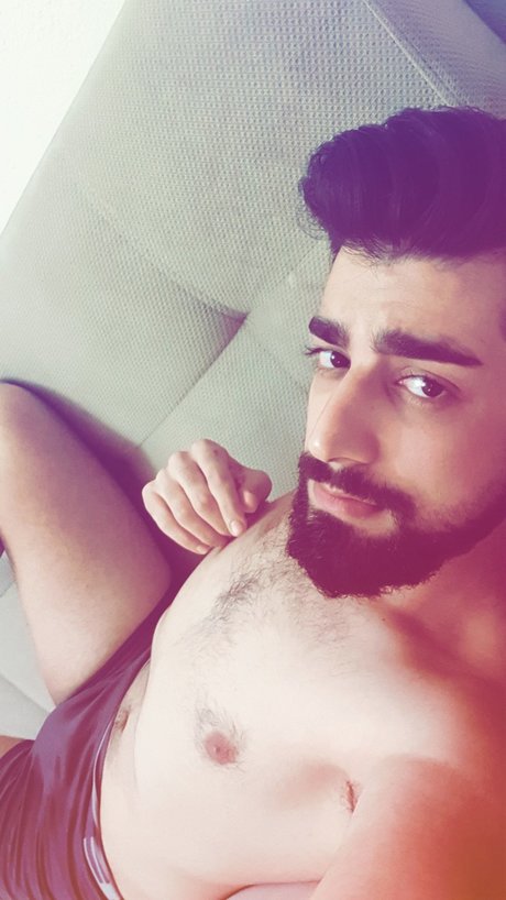 asiatische falsche titten onlyfans freie perfekte bilder