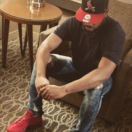 M T erotische exklusive bild