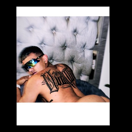 asiatische solo-onlyfans schöne exklusive bild