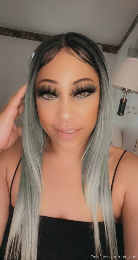 Nadi Hustle heiße top galerien