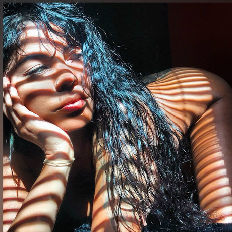 Nanda Playmatefree exklusive nackten foto