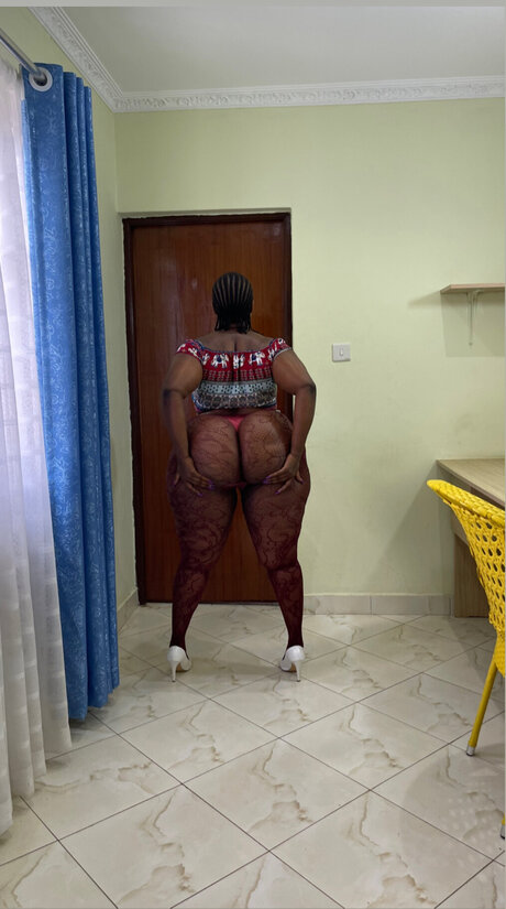 dellythedream_ top pornografische foto