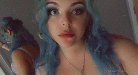 Daisy Jones FREE PAGE_ exklusive xxx archiv